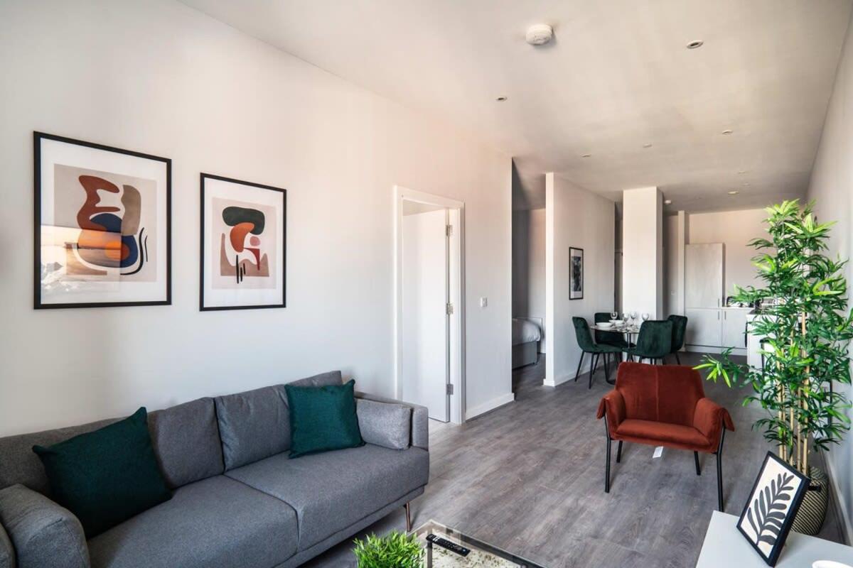 Modern & Spacious 2 Bed Apartment In Waterloo Liverpool Εξωτερικό φωτογραφία
